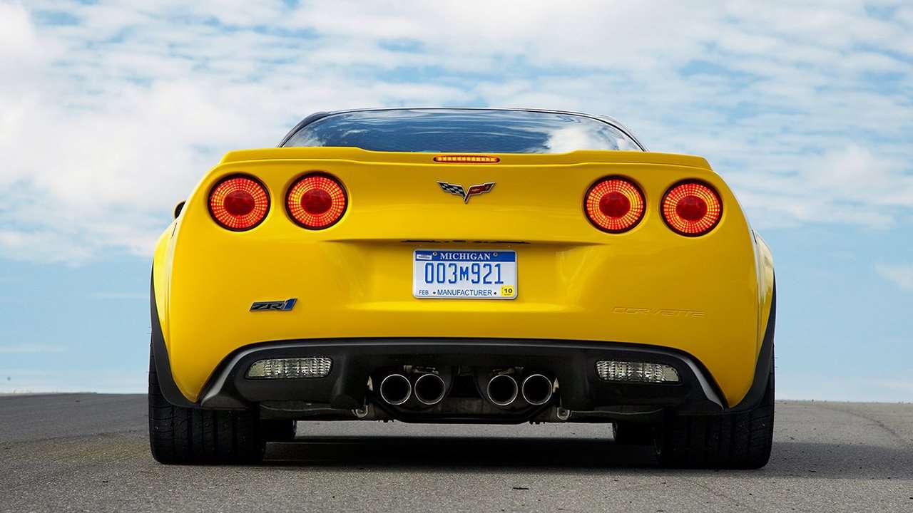 Chevrolet Corvette задние фары